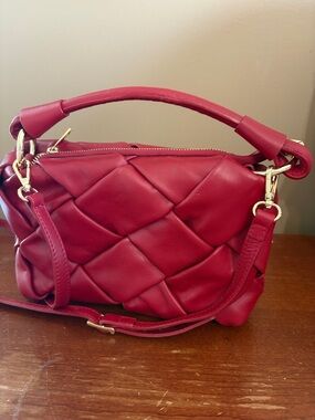Valentina Fiore Quilted Red Leather Top-Handle Shoulder Bag-Burgundy/Red color